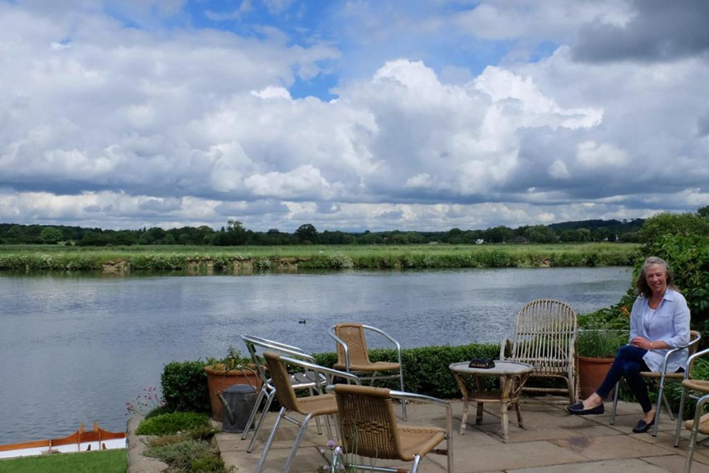 Inverloddon Bed And Breakfast, Wargrave 독서 외부 사진